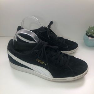 Puma Women's Suede Classics Sneakers | Black | Size 10